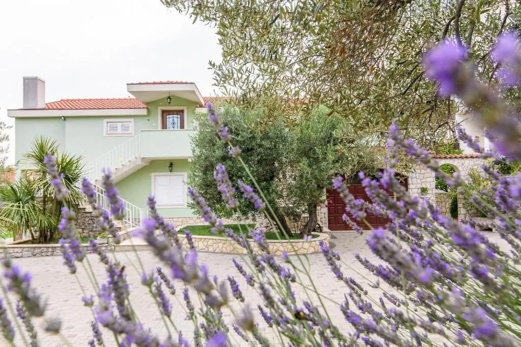 Apartments Dubravka Trogir 0*,  Kroatien