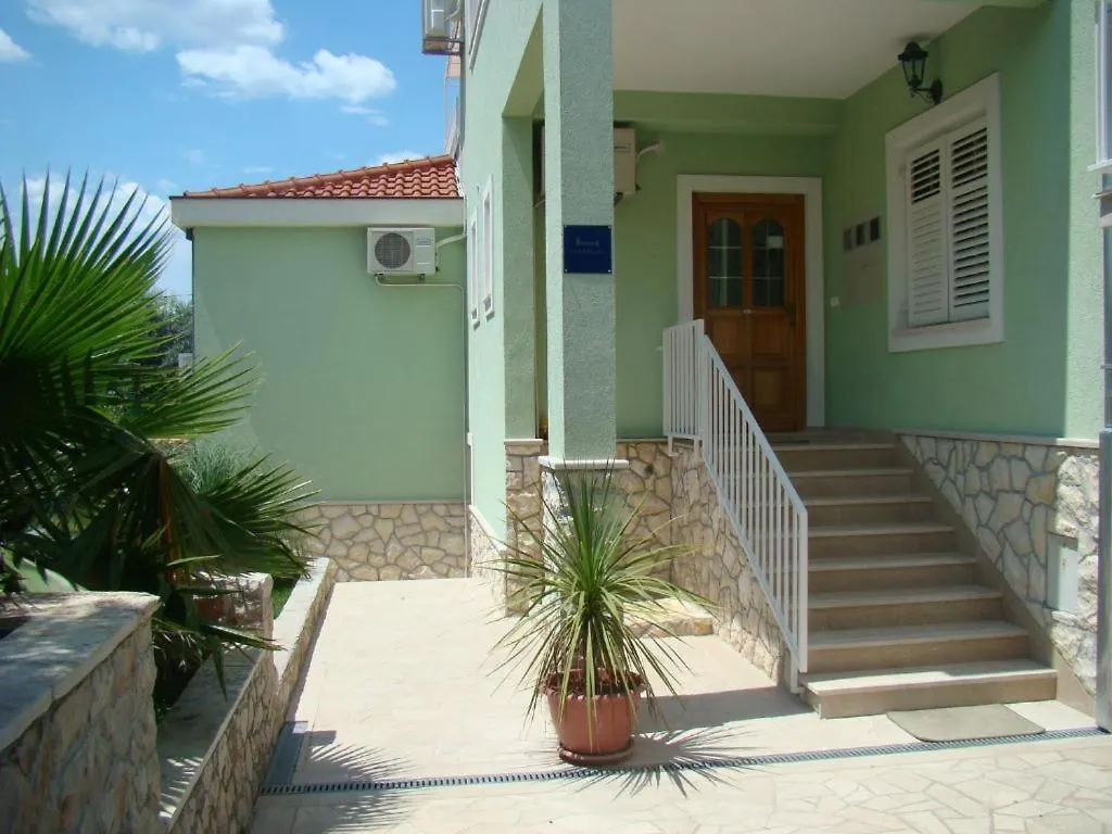 Apartments Dubravka Trogir Kroatien