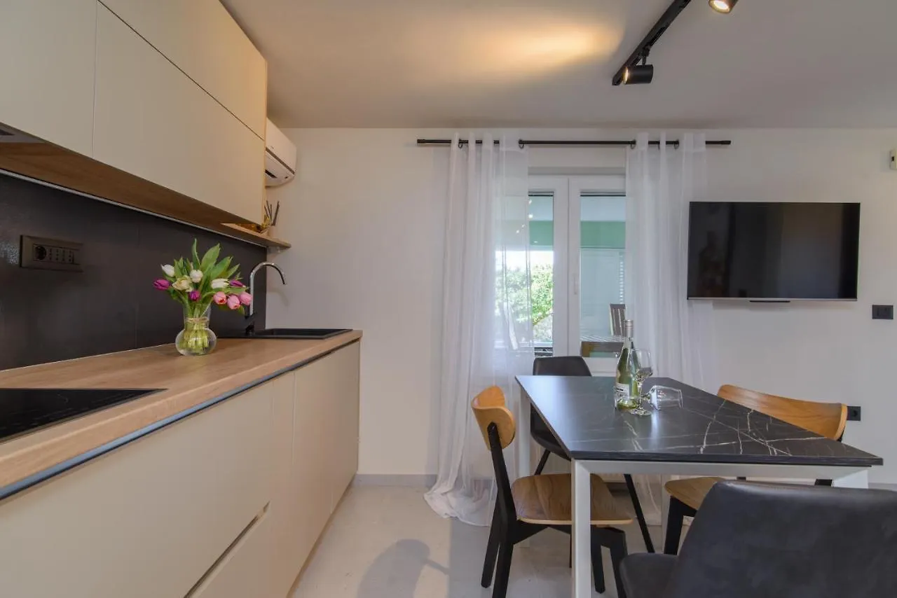 Apartments Dubravka Trogir Croatia