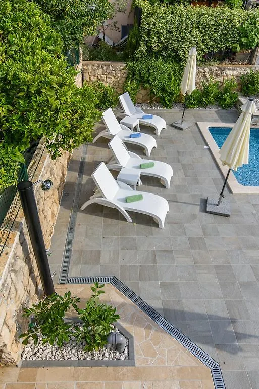 Apartments Dubravka Trogir 0*,  Croatia