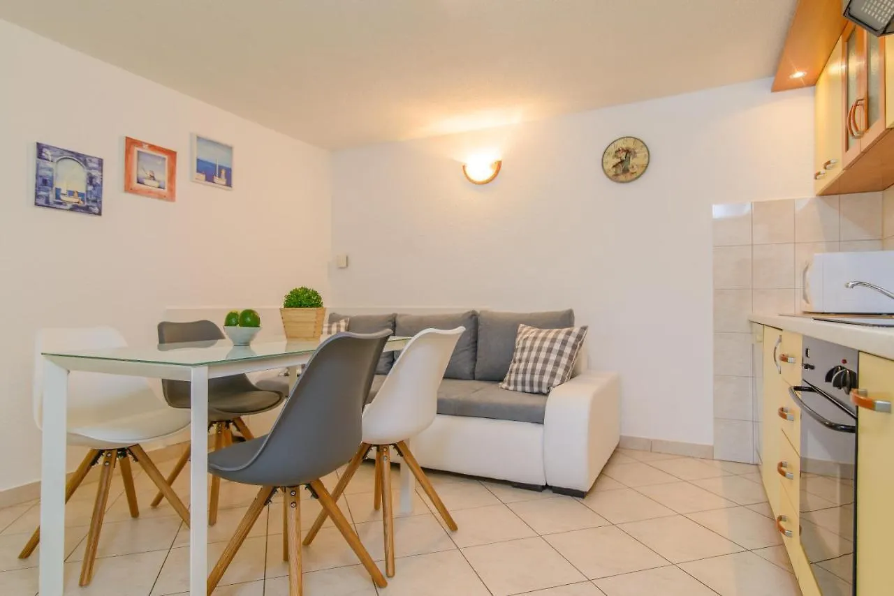 Apartments Dubravka Trogir Croatia